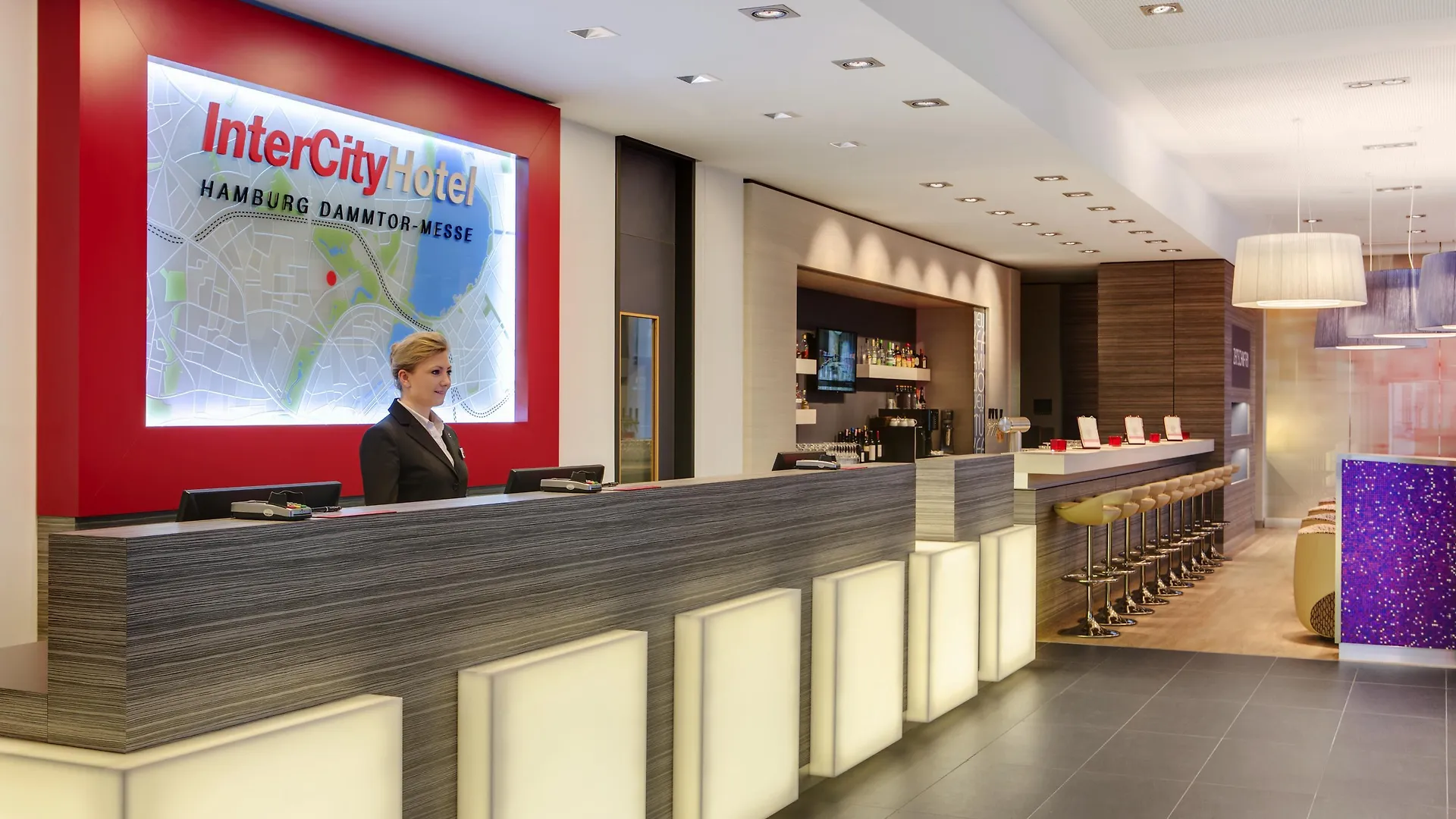 Intercityhotel Hamburg Dammtor-Messe מלון