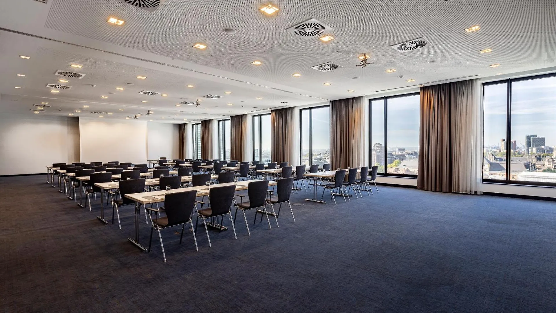 Intercityhotel Hamburg Dammtor-Messe גרמניה