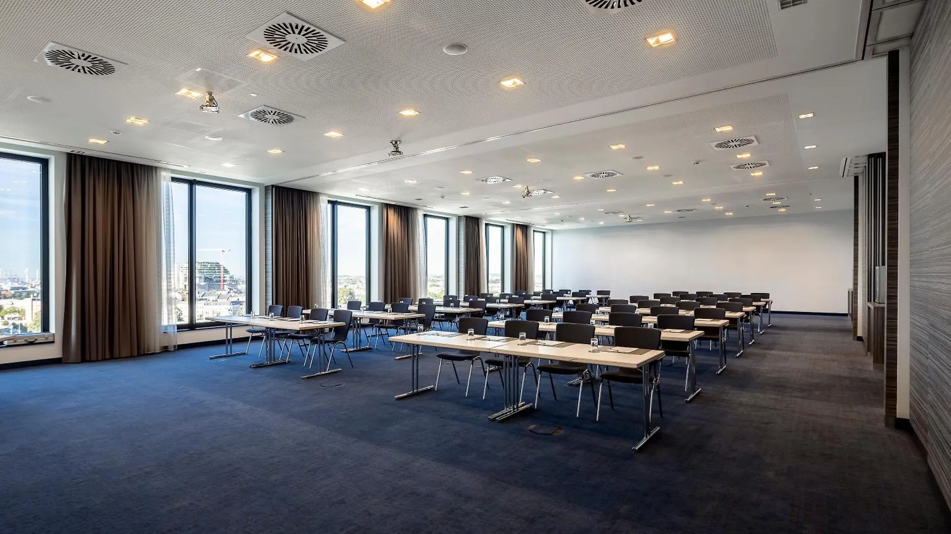 Intercityhotel Hamburg Dammtor-Messe 4*,  Allemagne